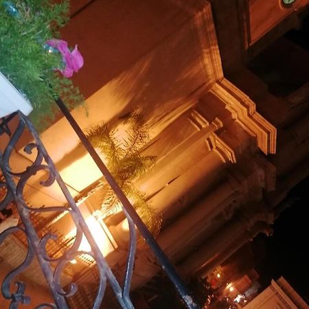 מלון טראסיני La Casa In Piazza מראה חיצוני תמונה